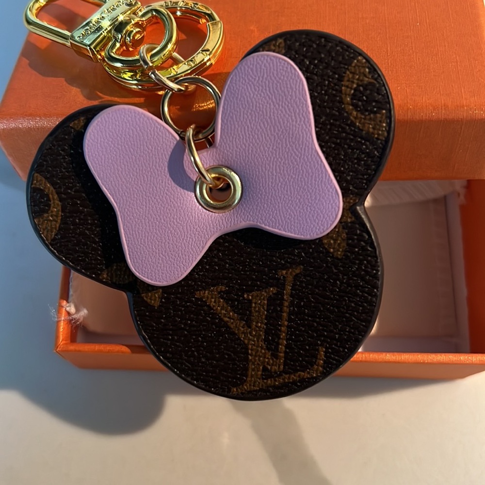 Minnie Keychain - Picture 2 of 3